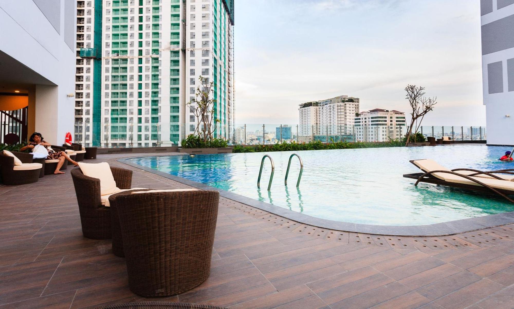 Yo'S Homes Rivergate Apartment Infinity Pool Near District 1 Ho Chi Minh City Bagian luar foto